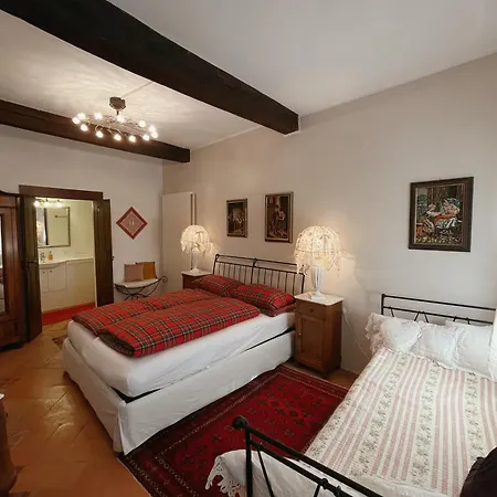 Grotto Flora De Charme Bed and Breakfast 3*