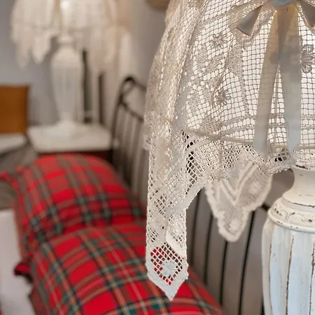 Grotto Flora De Charme Bed and Breakfast 3*