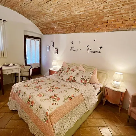 Bed and Breakfast Grotto Flora De Charme 3*
